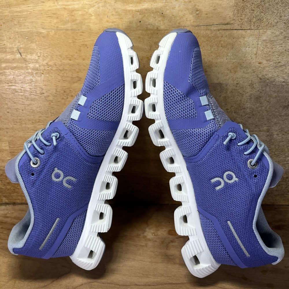 On Cloud 5 REFLECTIVE Womens Size 6.5 Running Shoes Sneakers Blueberry Feather - Picture 6 of 12